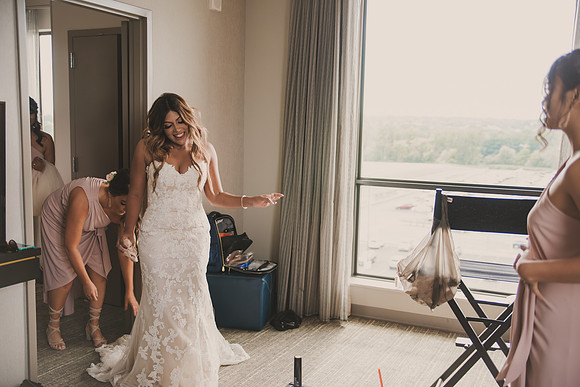 gettingready-bride-137