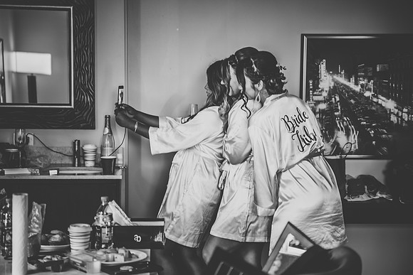 gettingready-bride-99