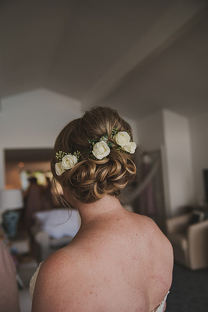 gettingready-bride-88