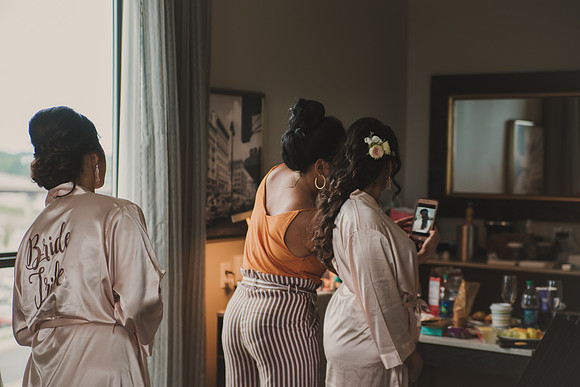 gettingready-bride-70