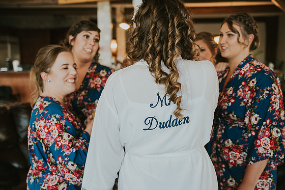 gettingready- bride-210