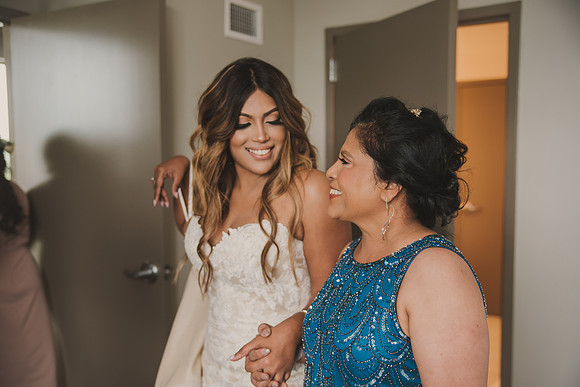 gettingready-bride-153