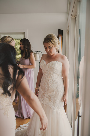 gettingready-bride-78