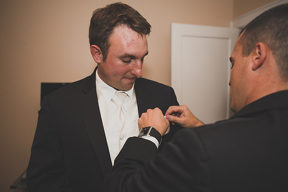 Groom - GR-18