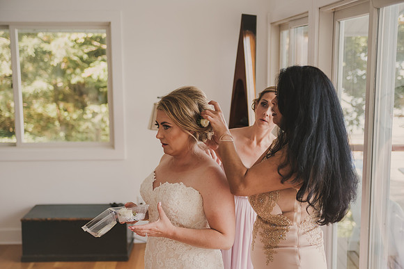 gettingready-bride-84