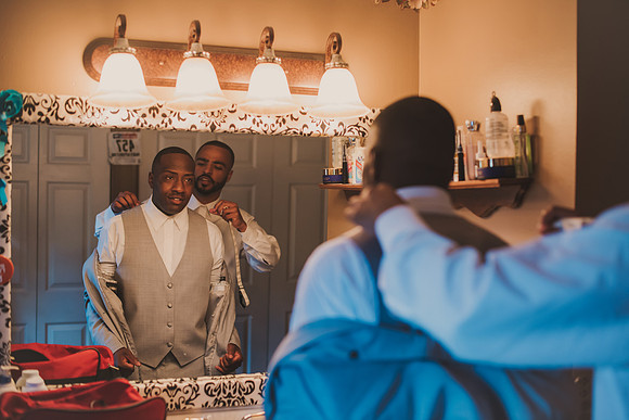 groom-gettingready-28