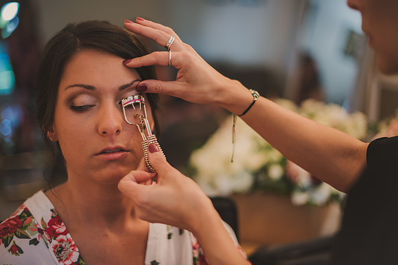 bride-gettingready-24