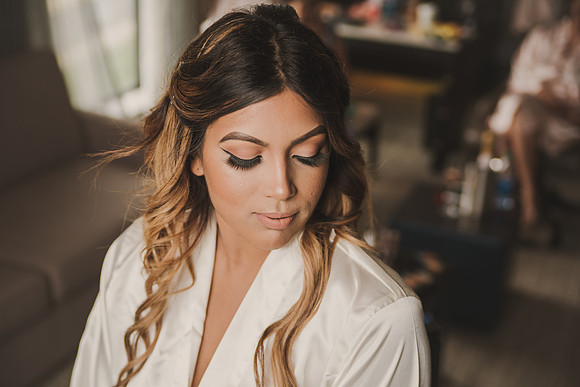 gettingready-bride-27